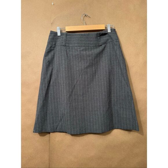 Georgio Armani Wool Skirt *note - Picture 2 of 8